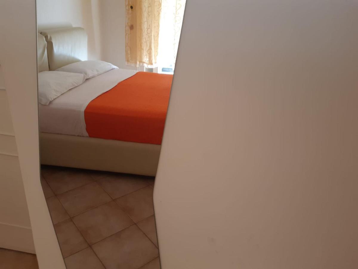 Relais Napoli Velata Bed & Breakfast Bagian luar foto